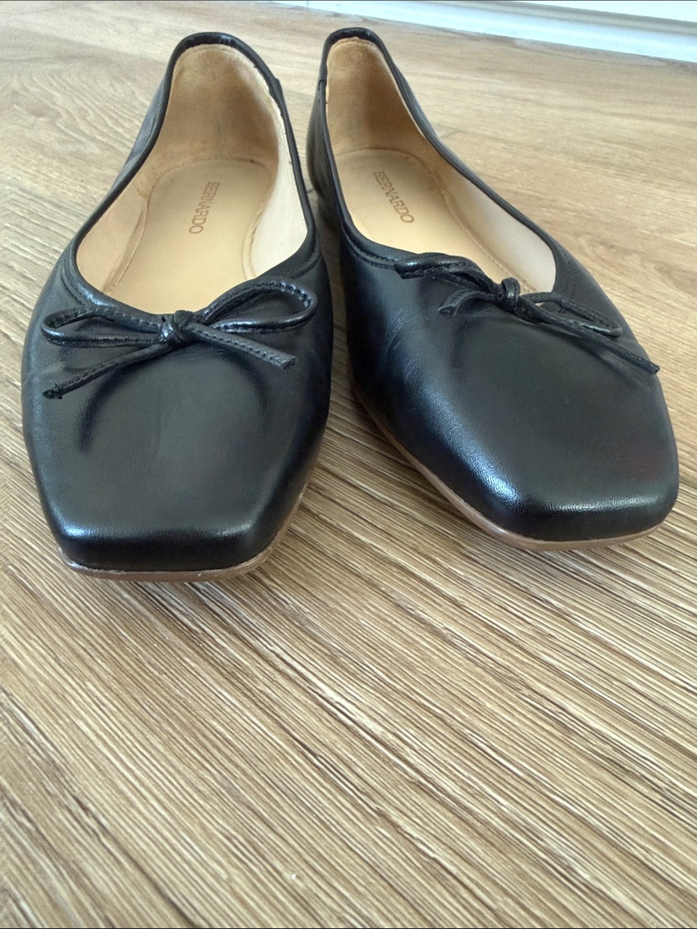 Bernardo Black Leather Square-Toe Ballet Flats with Bow - Picture 4 of 4